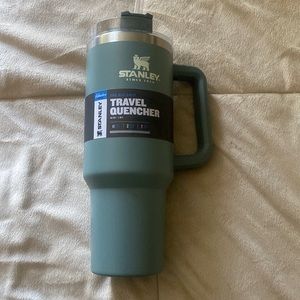 Stanley 40oz quencher cup